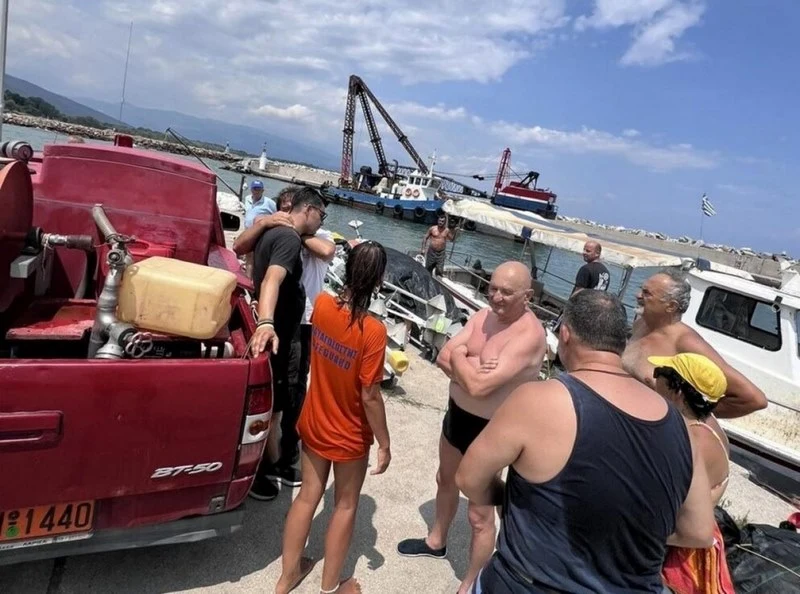 Συναγερμός στο Στόμιο για τρεις κολυμβητές που παρασύρθηκαν στα βαθιά