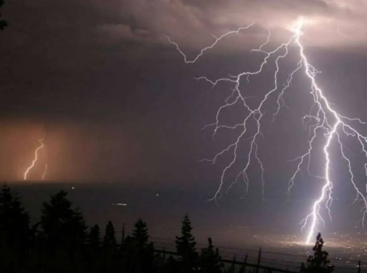Weathergroup | Σε ποιες περιοχές της Θεσσαλίας και της χώρας αναμένονται τοπικές καταιγίδες