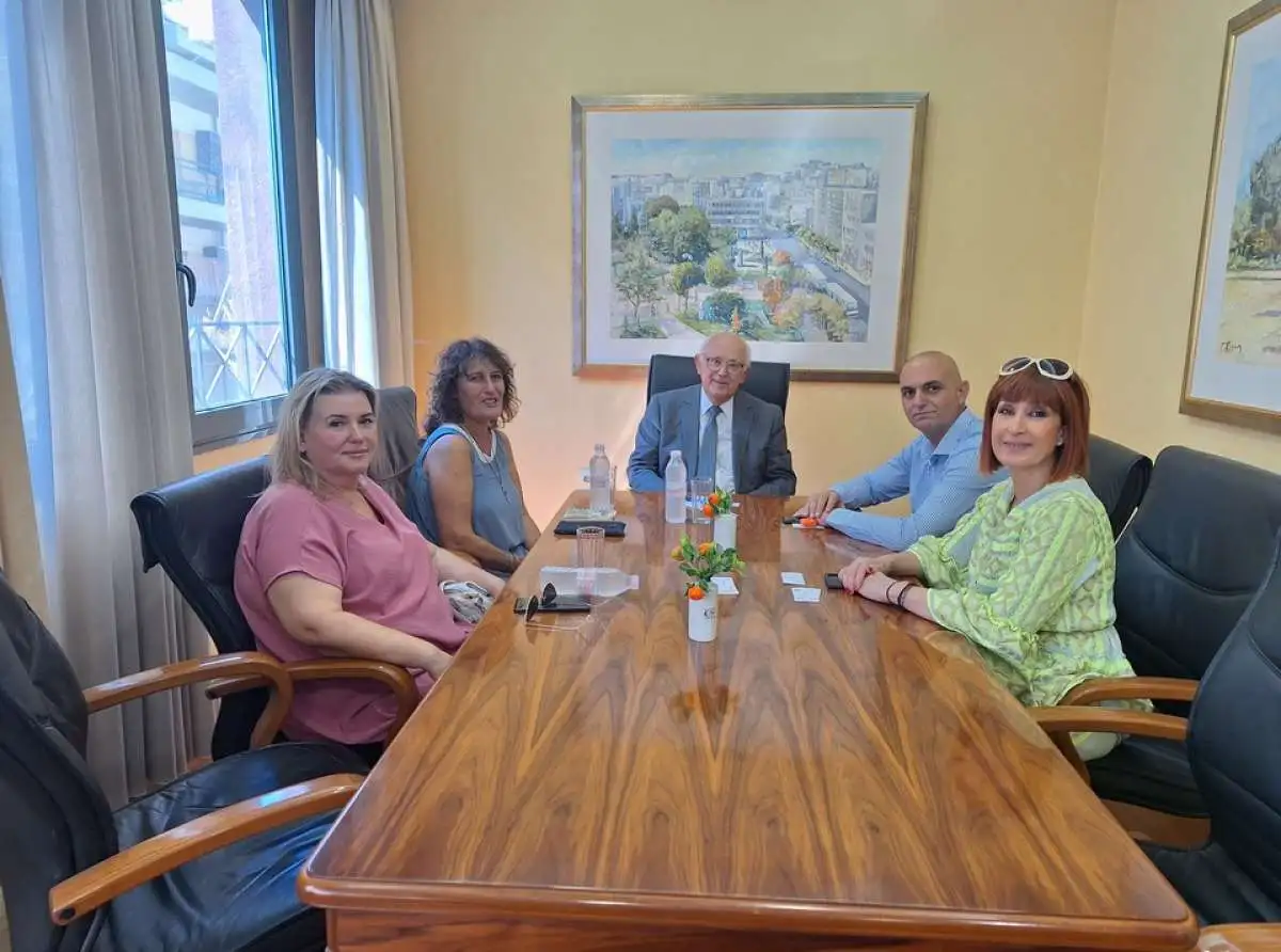 Επίσκεψη του Κουβανού πρέσβη στο Επιμελητήριο Λάρισας