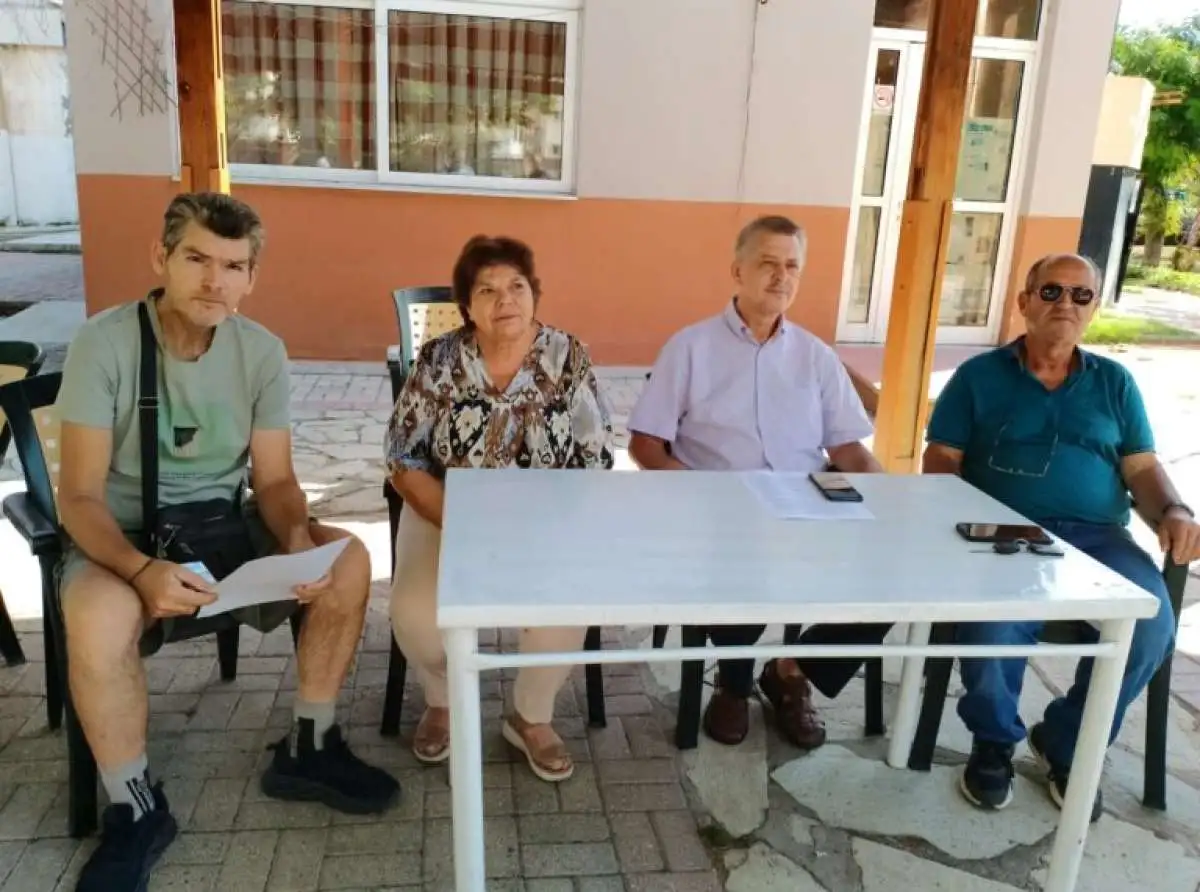 Συγκέντρωση διαμαρτυρίας των πλημμυροπαθών από τις Εργατικές Κατοικίες της Γιάννουλης