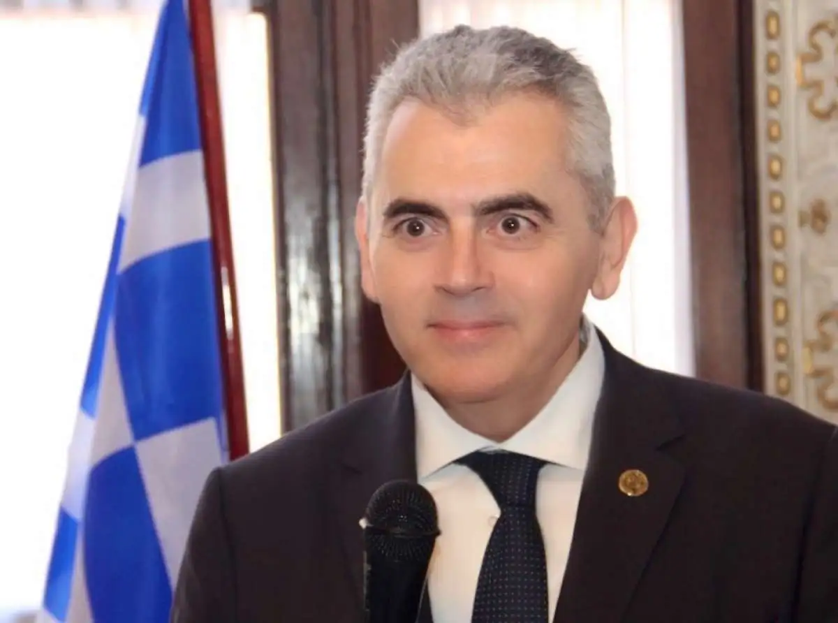 Στη… Δραπετσώνα της Θεσσαλίας - του Μάξιμου Χαρακόπουλου*