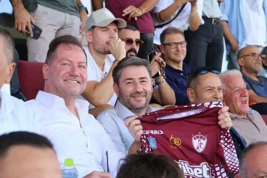 Με Κουρέτα και ΑΕΛ βγαίνεις!!! Το γύρισε στη Λάρισα ο Ανδρουλάκης
