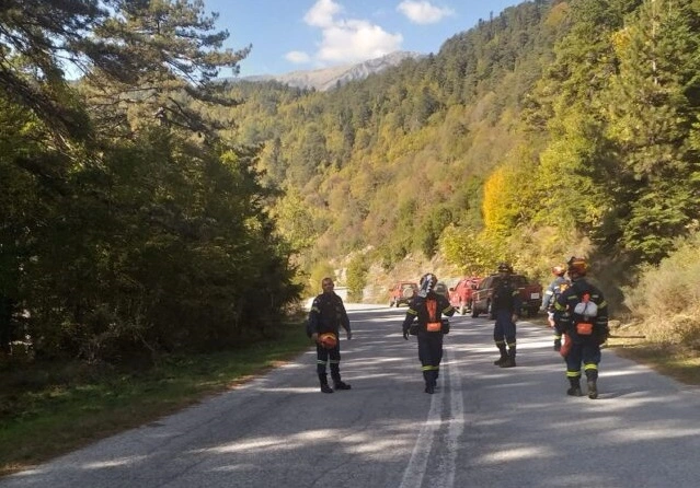 Φωτιά στον Όλυμπο – Στην επιχείρηση κατάσβεσης και δυνάμεις από τη Λάρισα