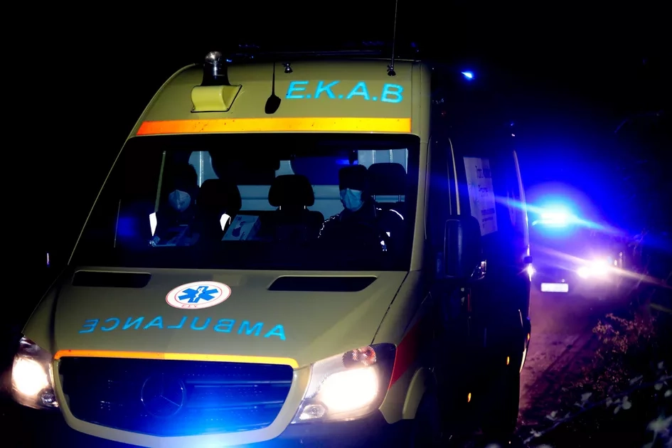 Εκτροπή αυτοκινήτου στο δρόμο Λάρισας - Αγιάς με δύο τραυματίες!