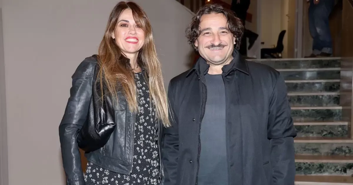 Βασίλης Χαραλαμπόπουλος: «Στη γυναίκα μου ερωτεύτηκα το ότι είναι ένα "ξωτικό", είναι καλοσυνάτη, έξυπνη»