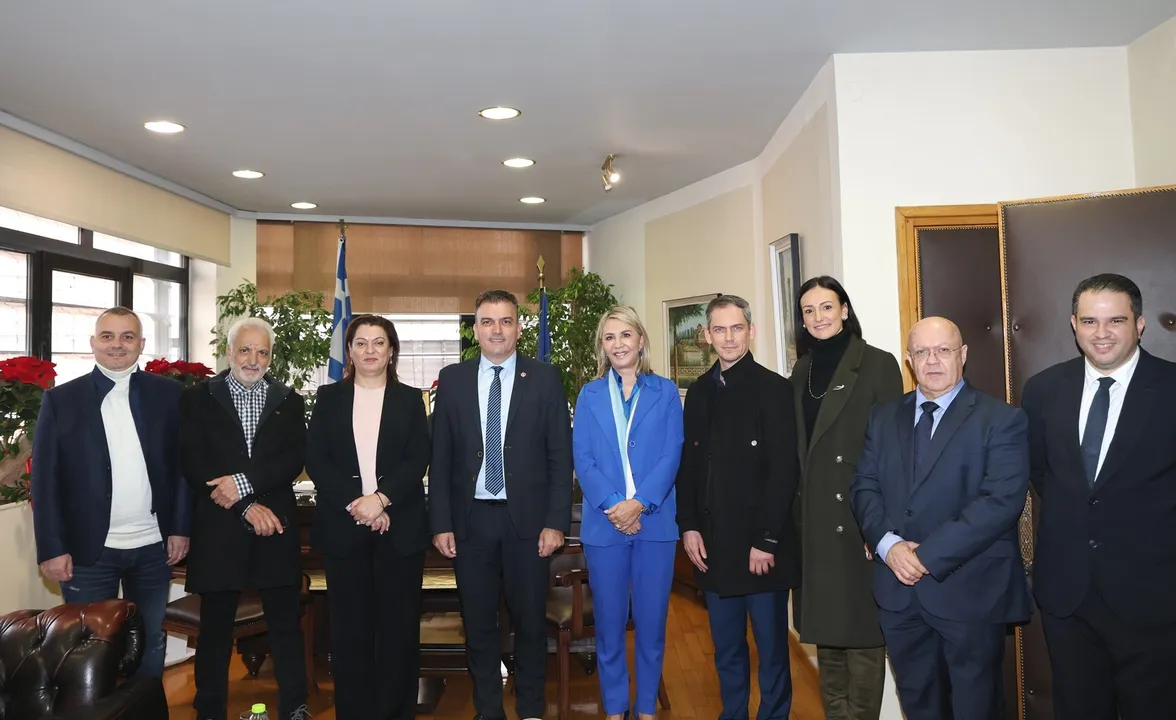 Παιδεία, αθλητισμός και νεολαία στο επίκεντρο της επίσκεψης Μιχαηλίδου σε Μαμάκο (ΦΩΤΟ)