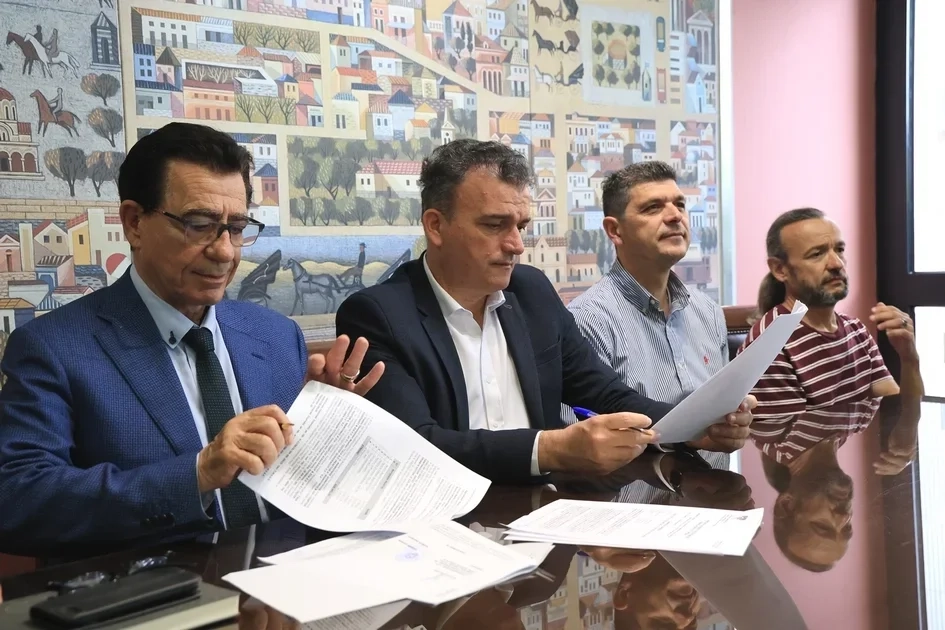 "Έπεσαν" οι υπογραφές για τη μελέτη συγκροτήματος Ειδικής Αγωγής στη Λάρισα