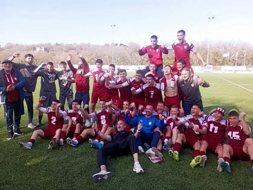 Υπερπρωταθλητές Super League 2!!! Συγκλονιστικές στιγμές για την Κ19 της ΑΕΛ