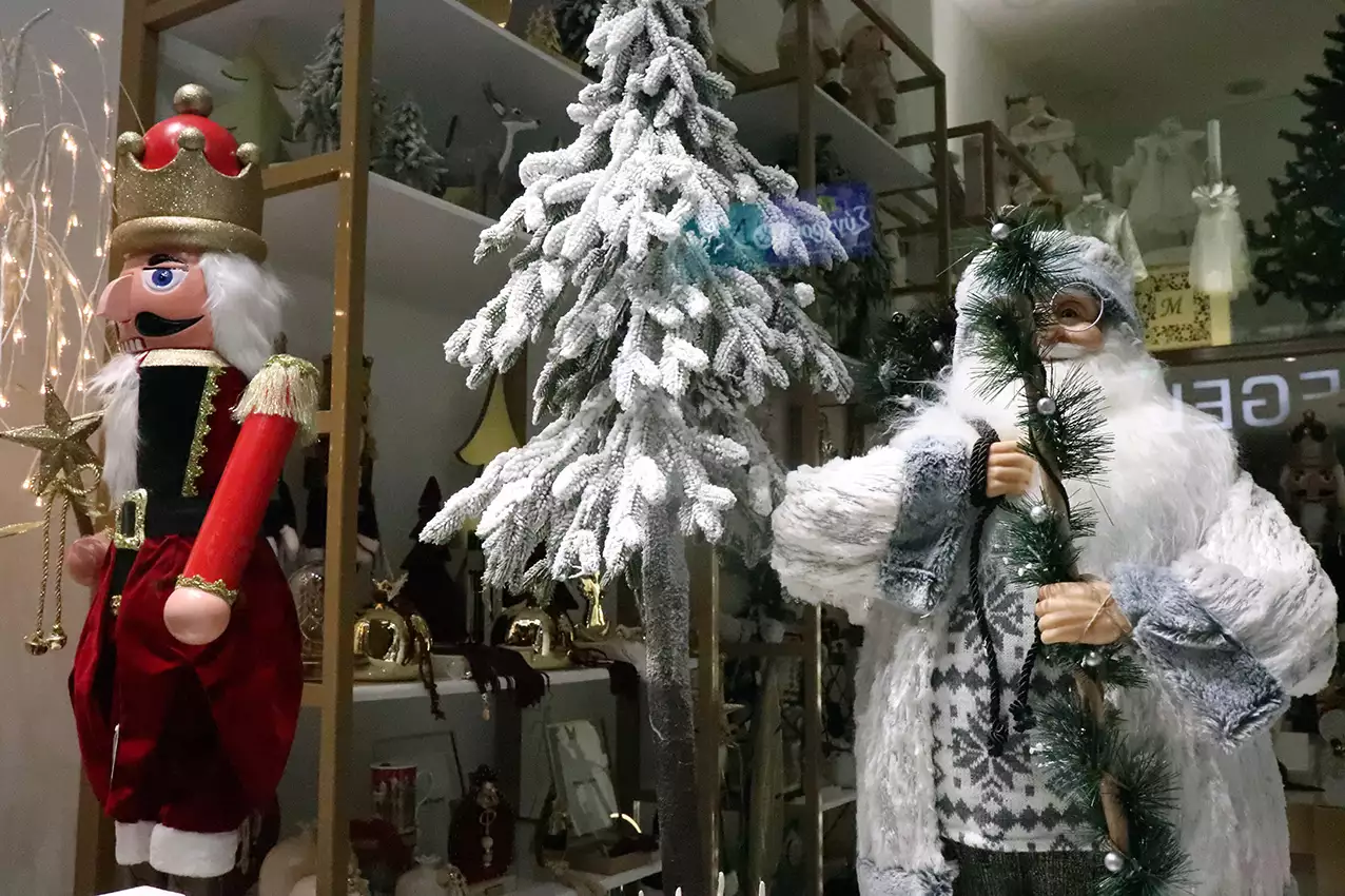 Μέχρι ποια ώρα λειτουργεί σήμερα 24/12 η αγορά της Λάρισας