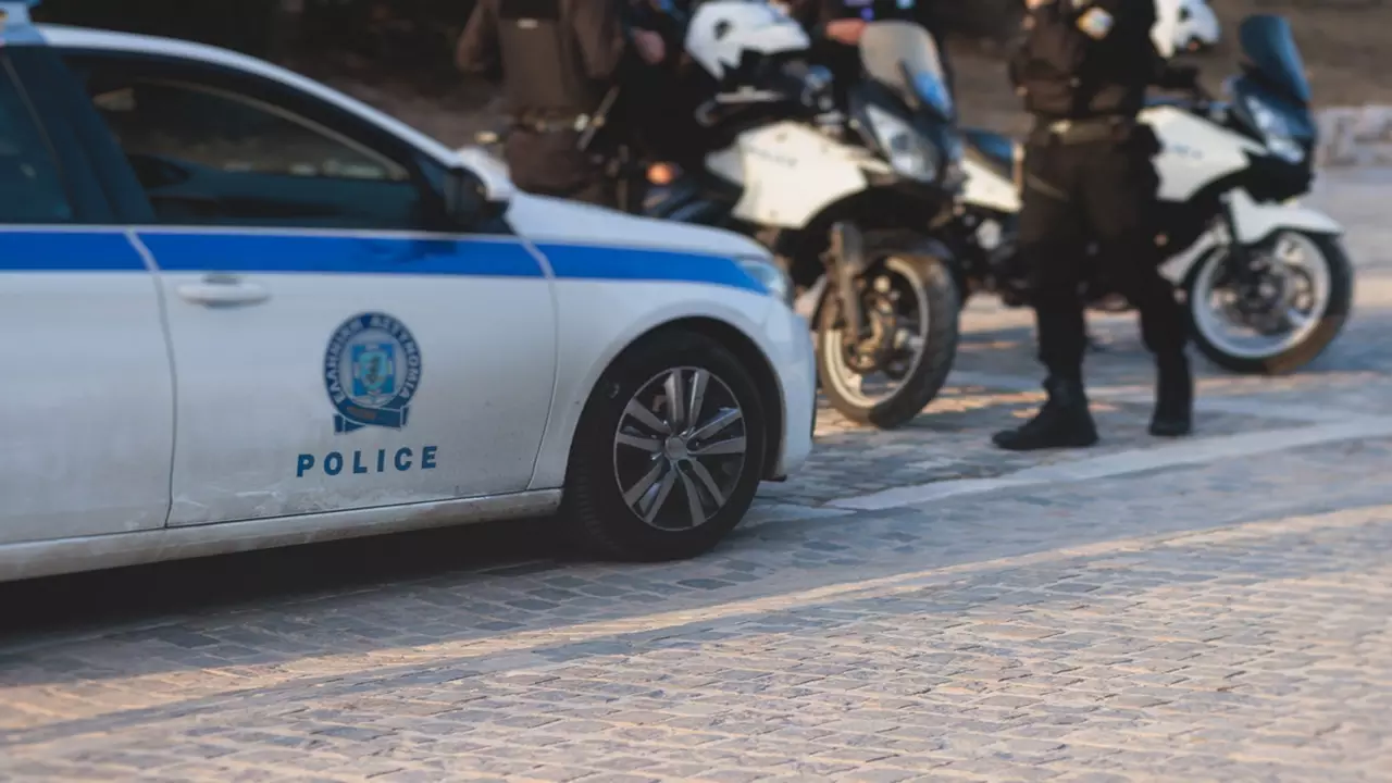 Πατήσια: Συνελήφθη 55χρονος για πλαστογραφία – Είχε μετατρέψει διαμέρισμα σε εργαστήριο