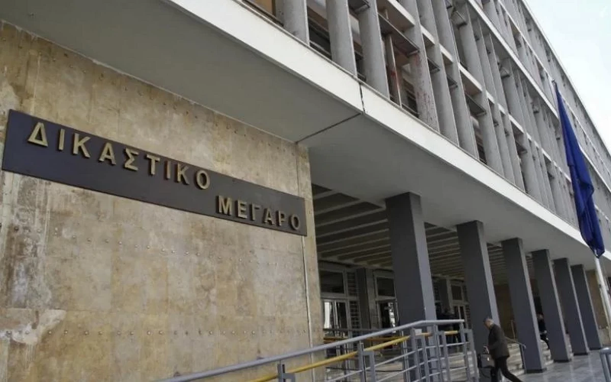 Κακουργηματική δίωξη στους ανήλικους που εγκλώβισαν 14χρονo συμμαθητή τους στην τουαλέτα και τον απειλούσαν