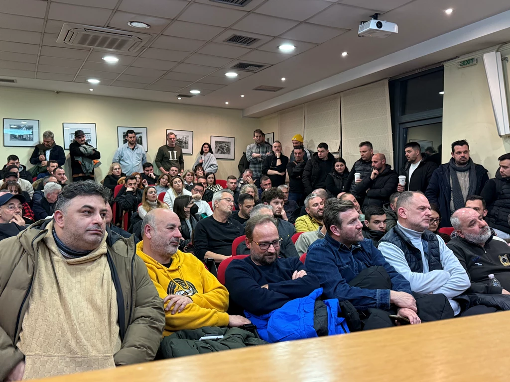 Σε κατάμεστες αίθουσες οι ημερίδες του Επιμελητηρίου Λάρισας για την Ψηφιακή Κάρτα (ΦΩΤΟ)