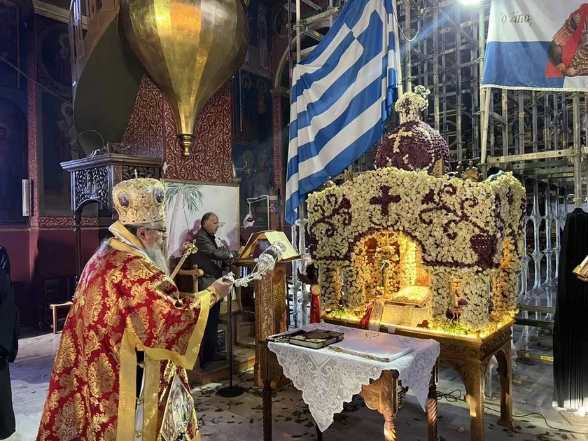 "Ως των αιχμαλώτων ελευθερωτής…" στη σεισμόπληκτη ενορία του Αγίου Γεωργίου Τυρνάβου (ΦΩΤΟ)