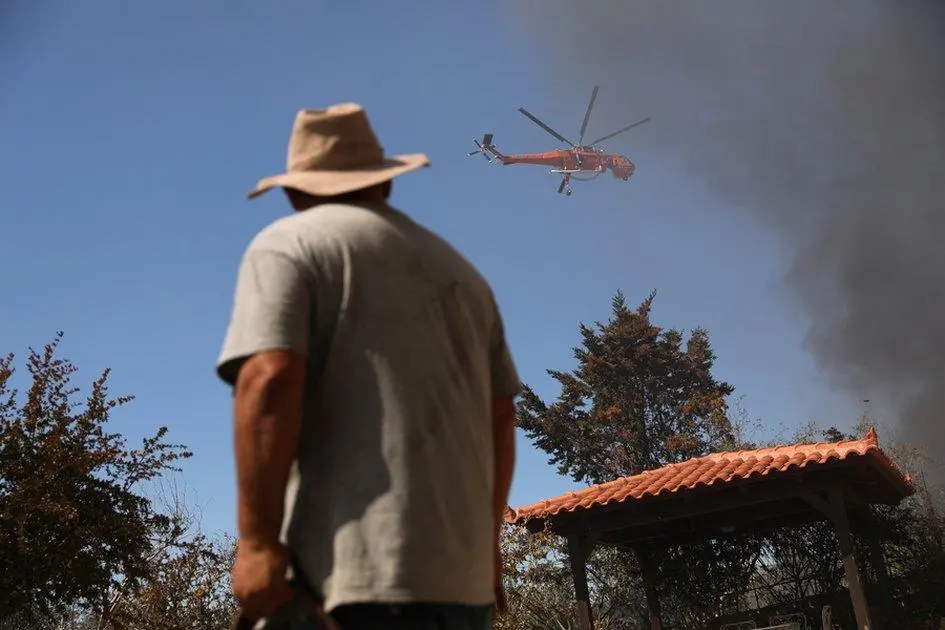 Υπό έλεγχο τρεις εστίες φωτιάς στο Ν.Λάρισας