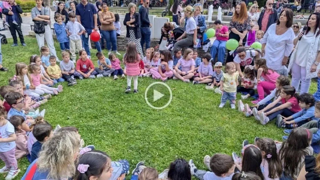"Χρόνια πολλά, μαμά!" (VIDEOS)