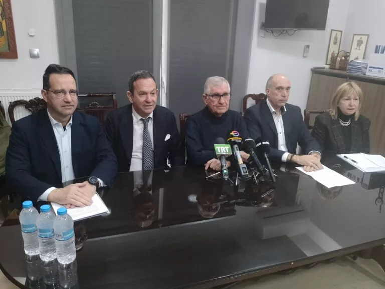 Ενωμένοι κατά Άδωνι οι γιατροί της Θεσσαλίας: Ηθικός αυτουργός!