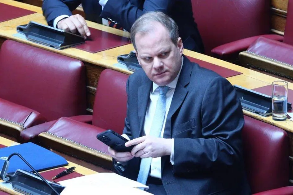 Τα μέλη του Δικαστικού Συμβουλίου για την άσκηση ποινικής δίωξης κατά Καραμανλή