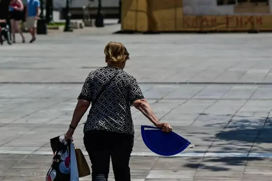 Έκτακτα μέτρα για τους εργαζόμενους στον ιδιωτικό τομέα λόγω καύσωνα