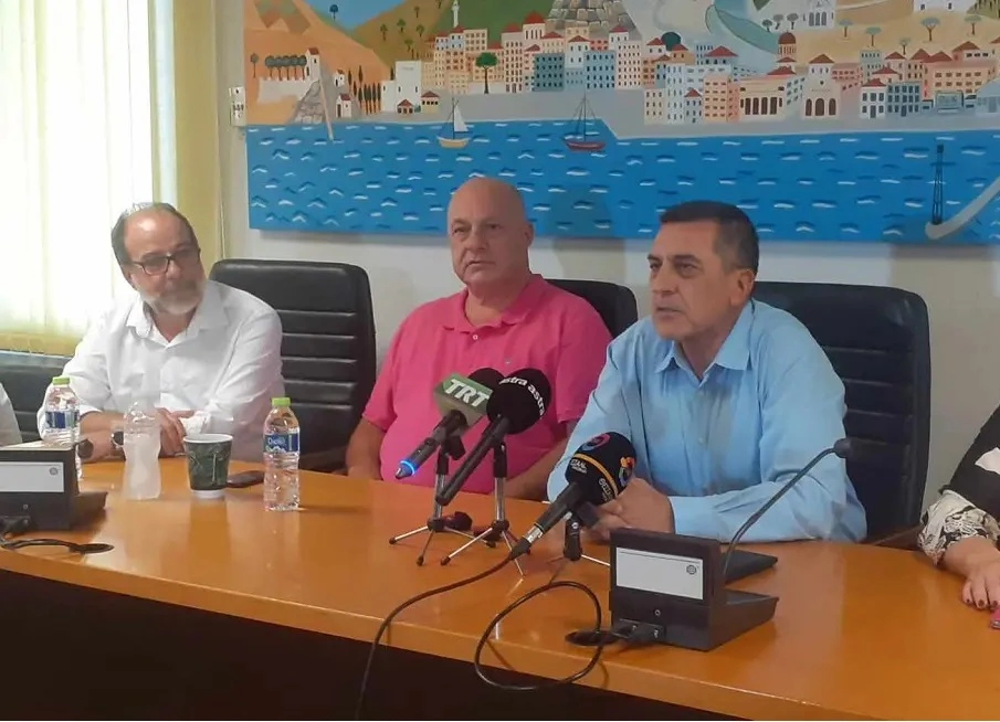 Περιφέρεια | Κρεσέντο ανευθυνότητας από Μπέο