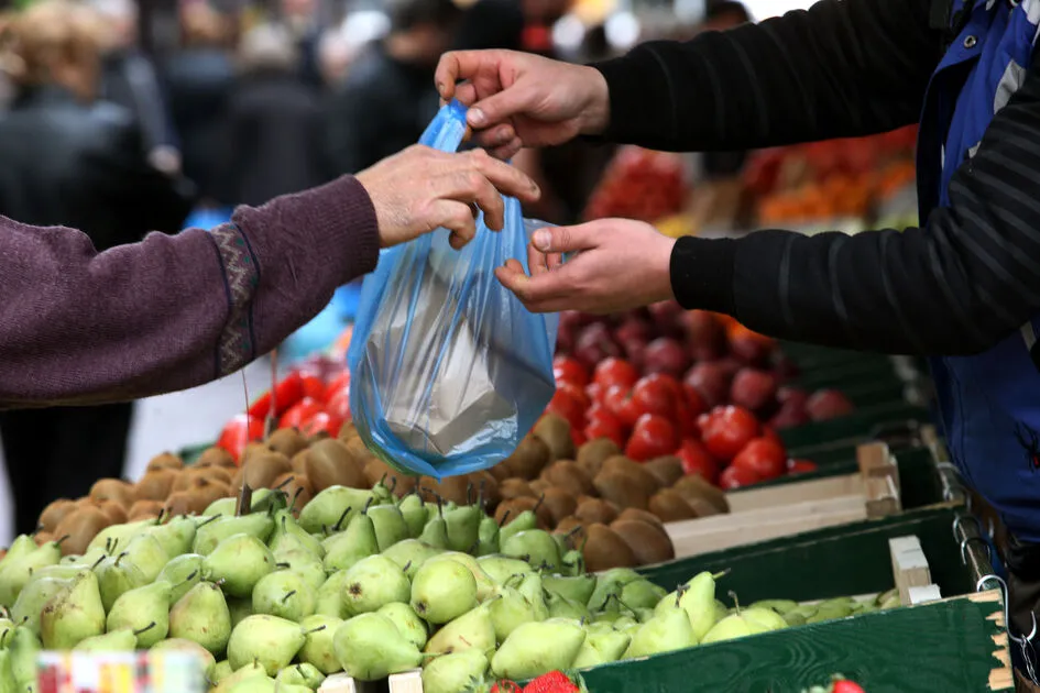 Σε απεργία επ’ αόριστον οι λαϊκές αγορές από σήμερα