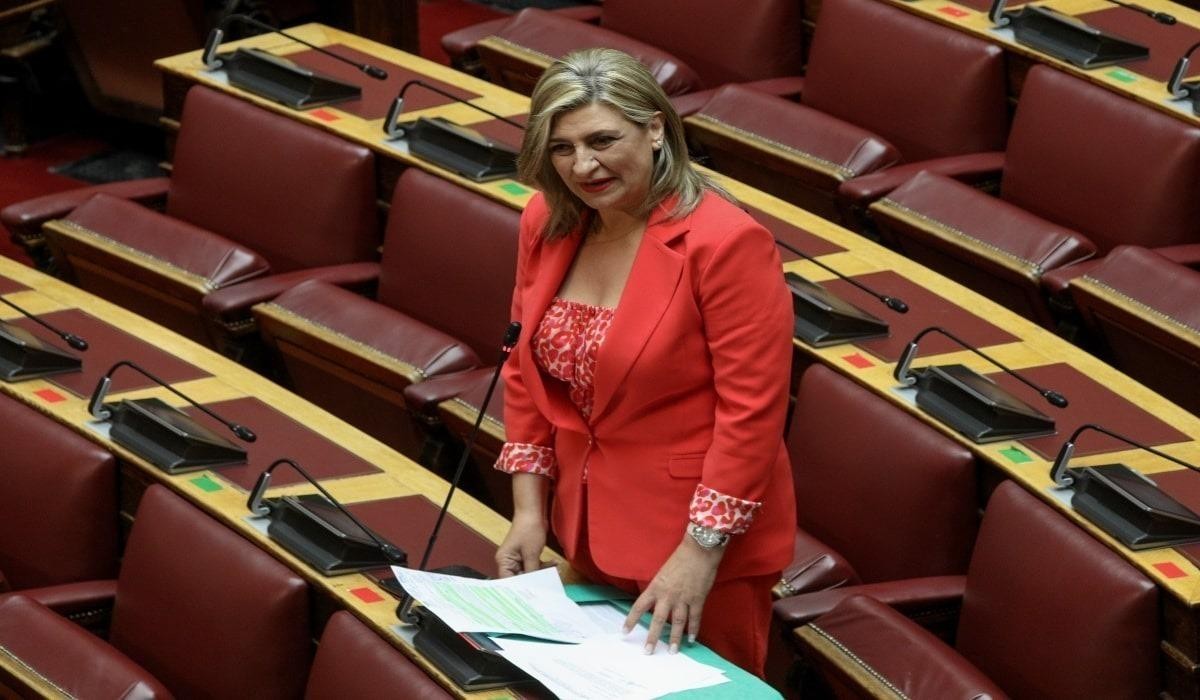 Λιακούλη: Απόγνωση κτηνοτρόφων... δεν επιτρέπεται σφαγή, δεν επιτρέπεται βοσκή, τεράστια έξοδα για τροφή!
