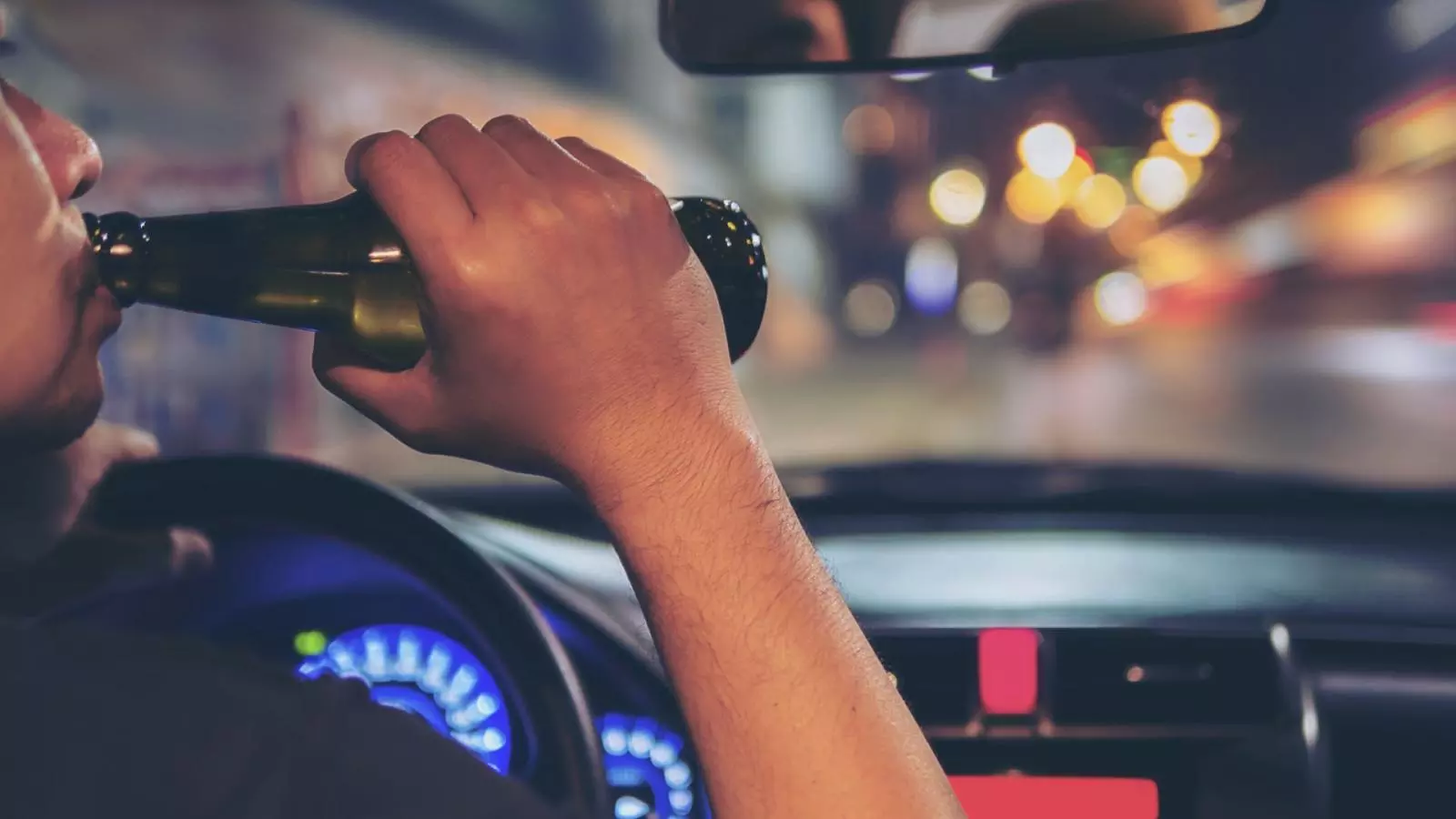 Μεθυσμένος Λαρισαίος τράκαρε 13 σταθμευμένα οχήματα!!!  