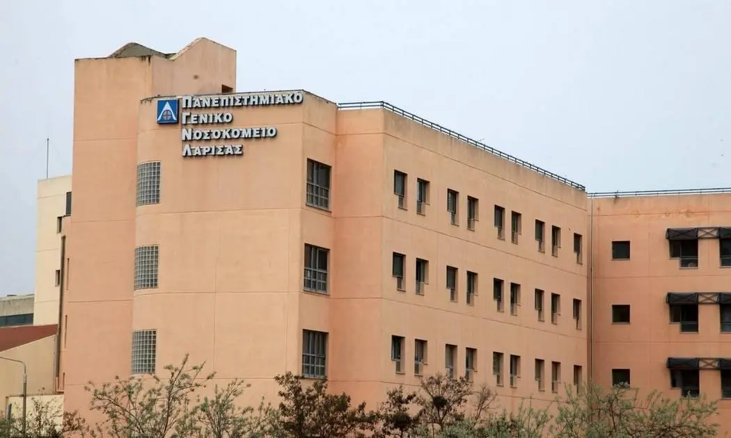 Σε κρίσιμη κατάσταση νοσηλεύεται η 18χρονη στη Λάρισα