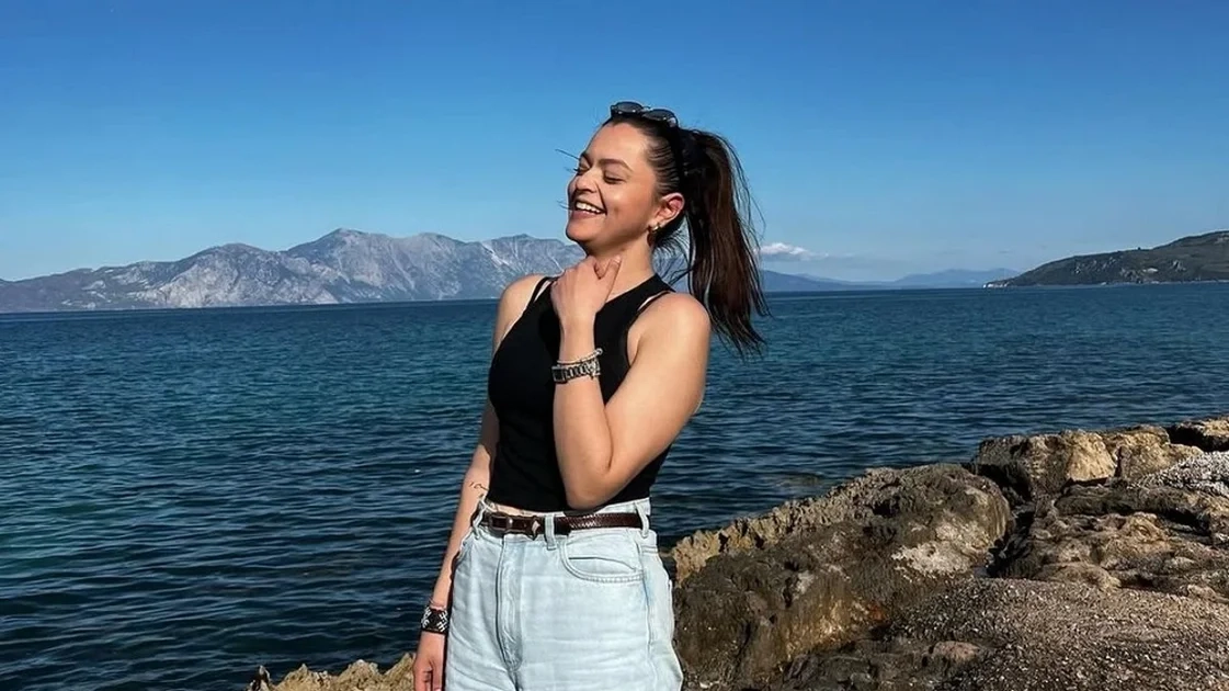 Μαριτίνα Ντενίση: Η κόρη της Μιμής Ντενίση ποζάρει αγκαλιά με τον σύντροφό της