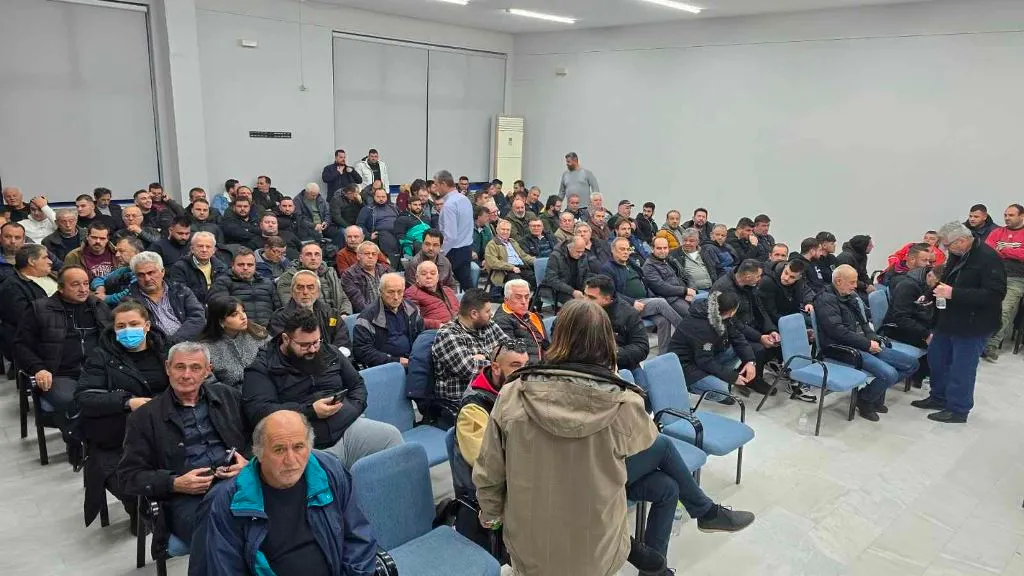 Στα μπλόκα από την Πέμπτη 23/01 οι Θεσσαλοί αγρότες