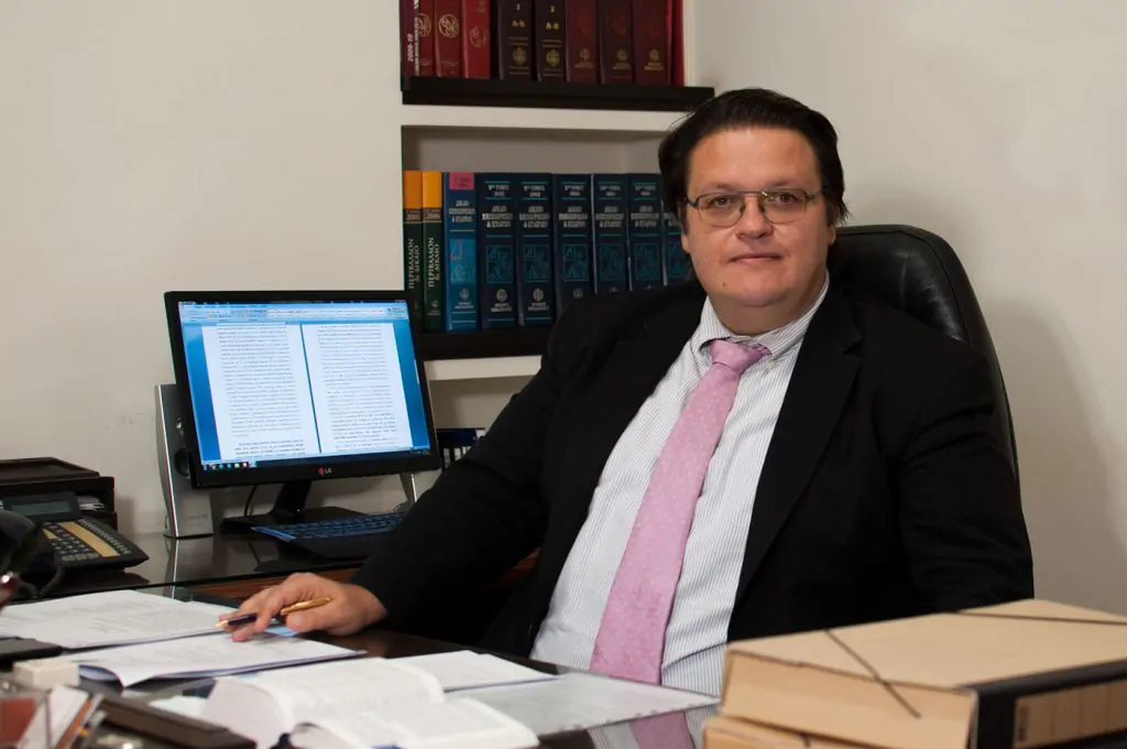 Προσωπικές στρατηγικές πριονίζουν το κλαδί που καθόμαστε όλοι - του Θωμά Παπαλιάγκα*
