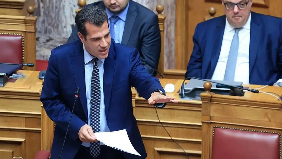 Ο Θ.Πλεύρης διώχνει οικογένειες πλημμυροπαθών από δομή στην Θεσσαλία για να βάλει παράνομους αλλοδαπούς!