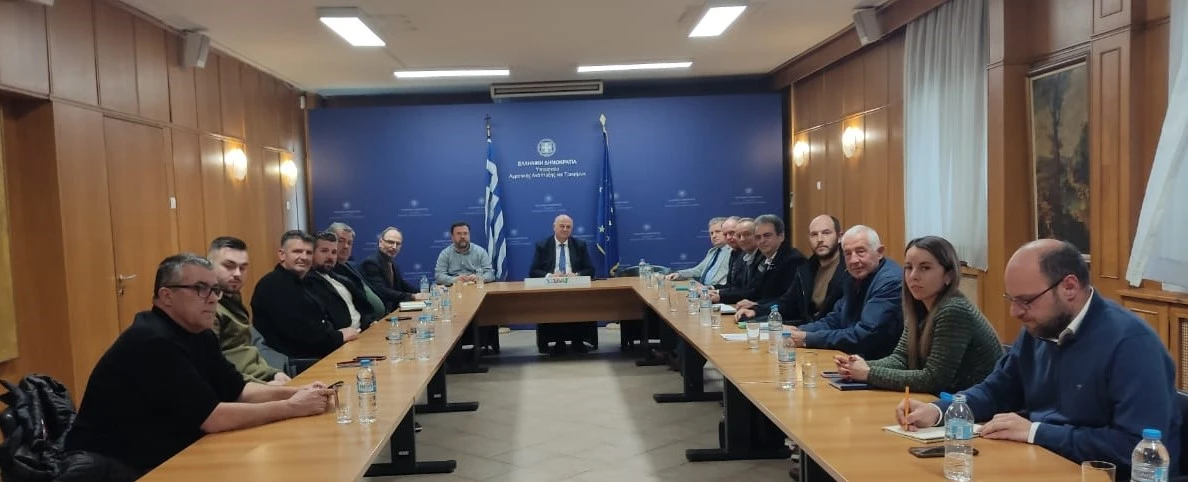 Συνάντηση Τσιάρα με Αγροτικούς Συλλόγους και λόγος για "στήριξη της παραγωγής και στοχευμένες παρεμβάσεις"