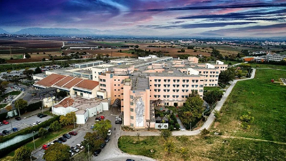 "Μεμονωμένο περιστατικό, θα είμαστε απολύτως αυστηροί"!!! To Τμήμα Ιατρικής Λάρισας για το "φακελάκι"