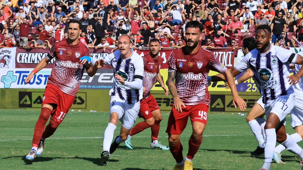 Με μπαλάκια... κληρώνει για play off και play out στην Super League 2