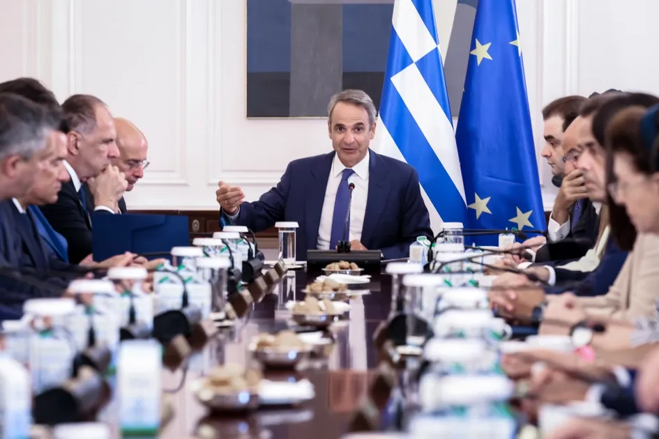 Τι ανακοίνωσε ο Μητσοτάκης για πετρέλαιο θέρμανσης, diesel και 120 δόσεις