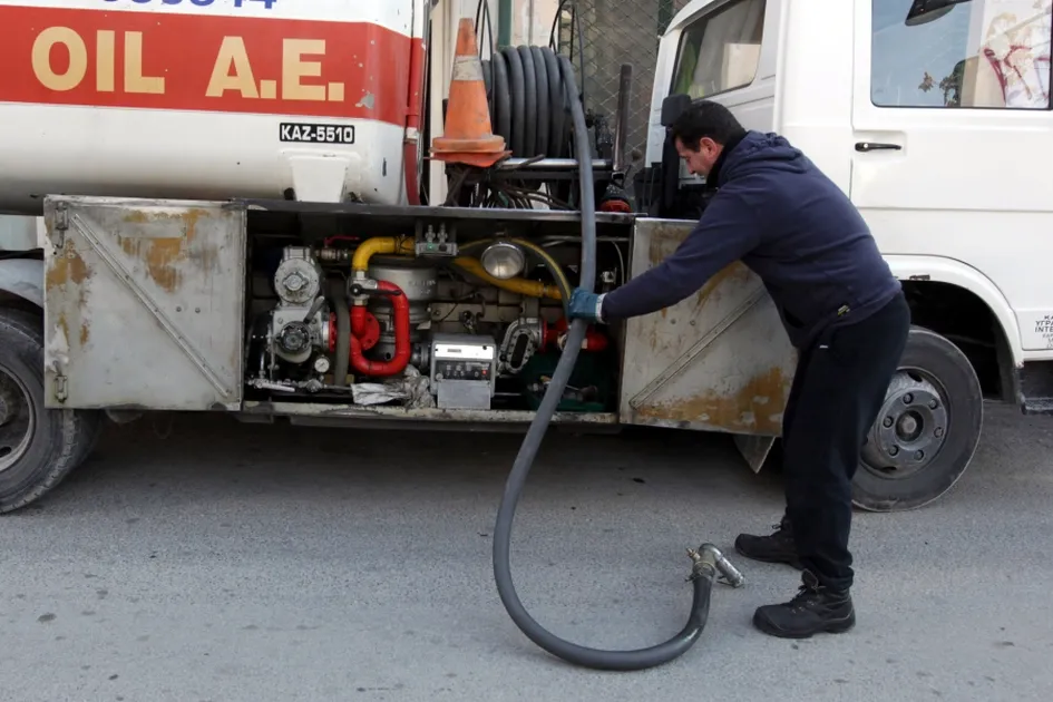 Πετρέλαιο θέρμανσης: Στα 1,60 ευρώ η τιμή εκκίνησης με επιδότηση 35 λεπτών – Πώς συγκρίνεται η Ελλάδα με την Ευρώπη
