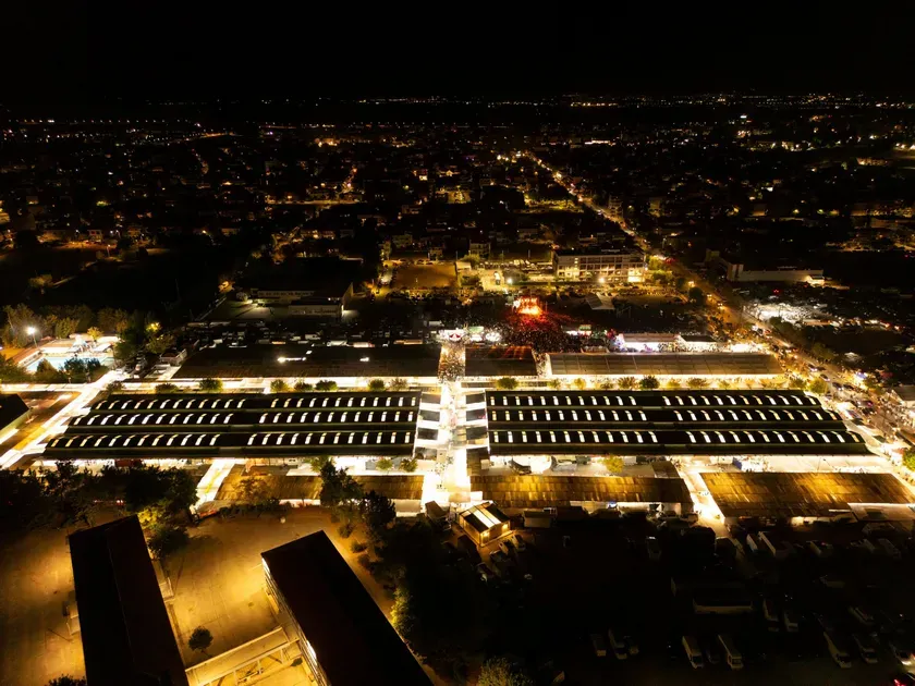 Pazari Larissas panoramiki 2