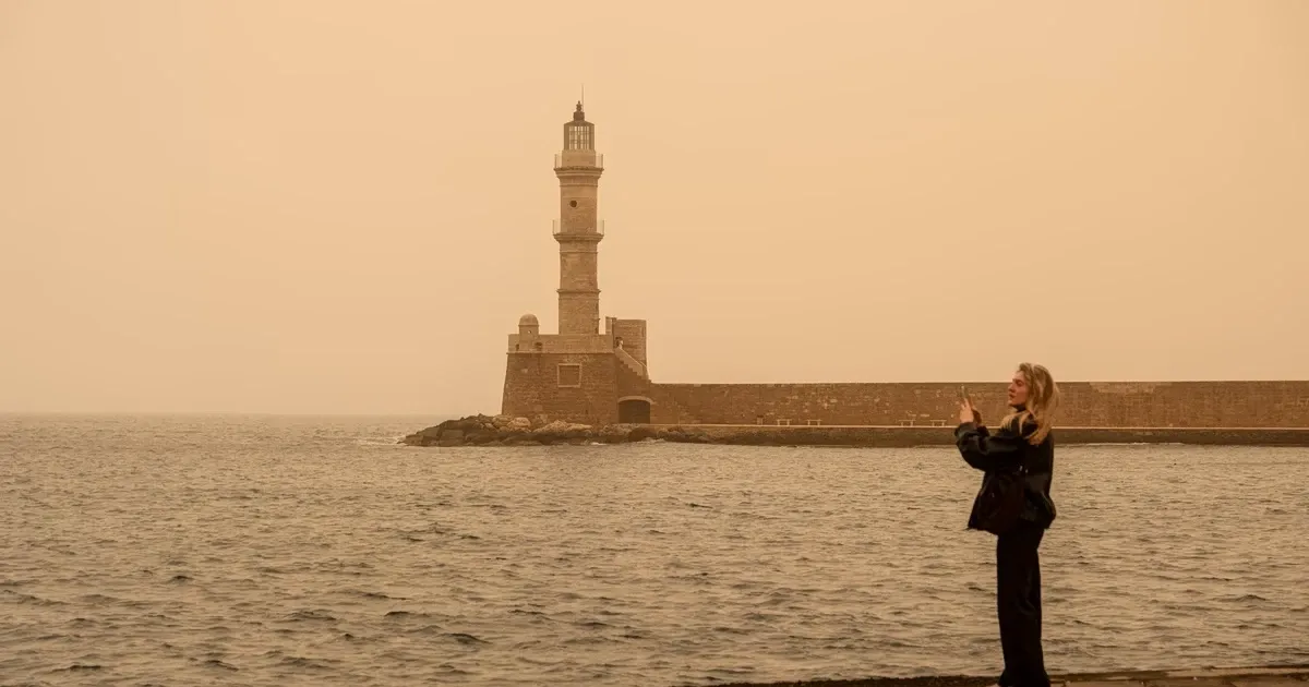 Καιρός: Μαζί με τη ζέστη επιστρέφει και η αφρικανική σκόνη – Οι επτά περιοχές με τις μέγιστες συγκεντρώσεις
