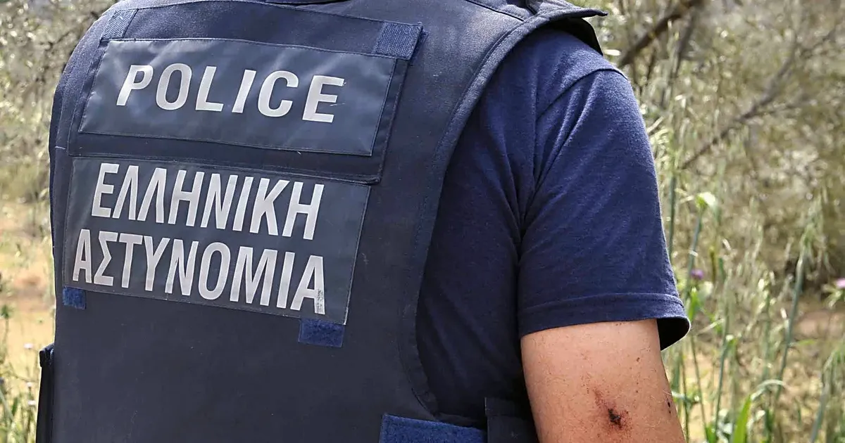 Νεκρός άνδρας εντοπίστηκε στο πίσω κάθισμα αυτοκινήτου