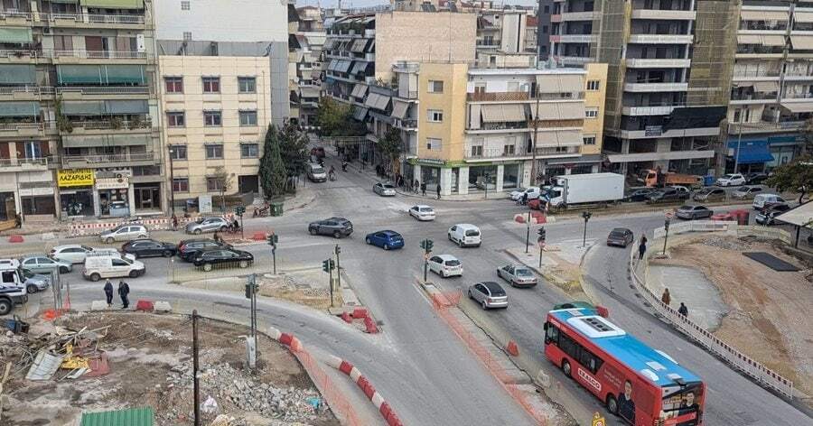 Επανήλθαν σε λειτουργία τα φανάρια στη διασταύρωση Ηρ. Πολυτεχνείου – Φαρσάλων