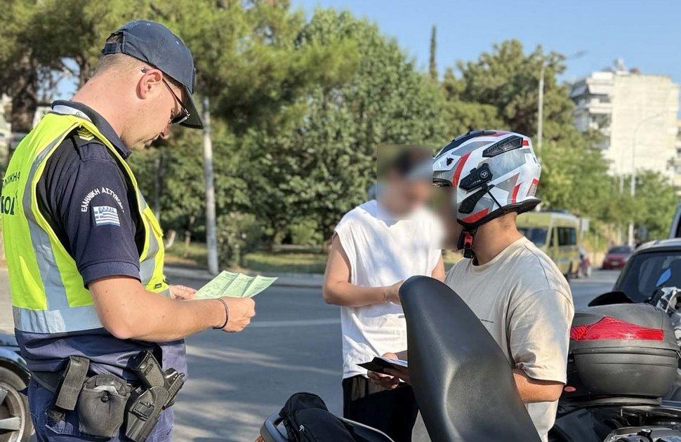 "Σαφάρι" της τροχαίας για μη χρήση κράνους σε όλη τη Θεσσαλία