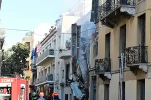 plaka_ekrixi_ktirio1110_original
