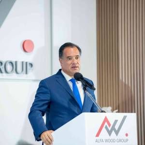 Alfa_Wood_Group_4_-_A._Georgiades_original