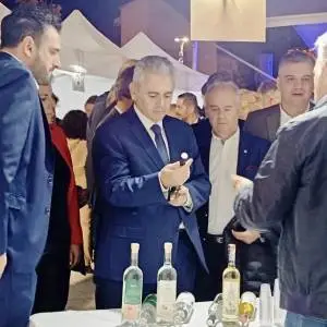 Maximos-Giorte_Tsipourou_k_Apostagmaton_ston_Tyrnabo_6_original