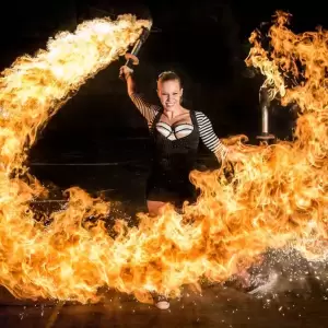 Sexiest-female-circus-performers-fire-shows-and-dancers-SparkFireDance_original