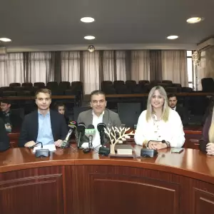 DHMARXOS-EUNIKH-PROTEYOUSA-NEOLAIAS9_original
